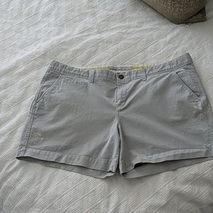 Gray cotton shorts (w/pockets)